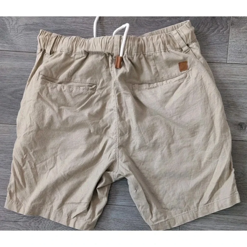 Fundamental Coast Shorts 32 Pull On Drawstring Beige Pockets 7' Inseam Resort
